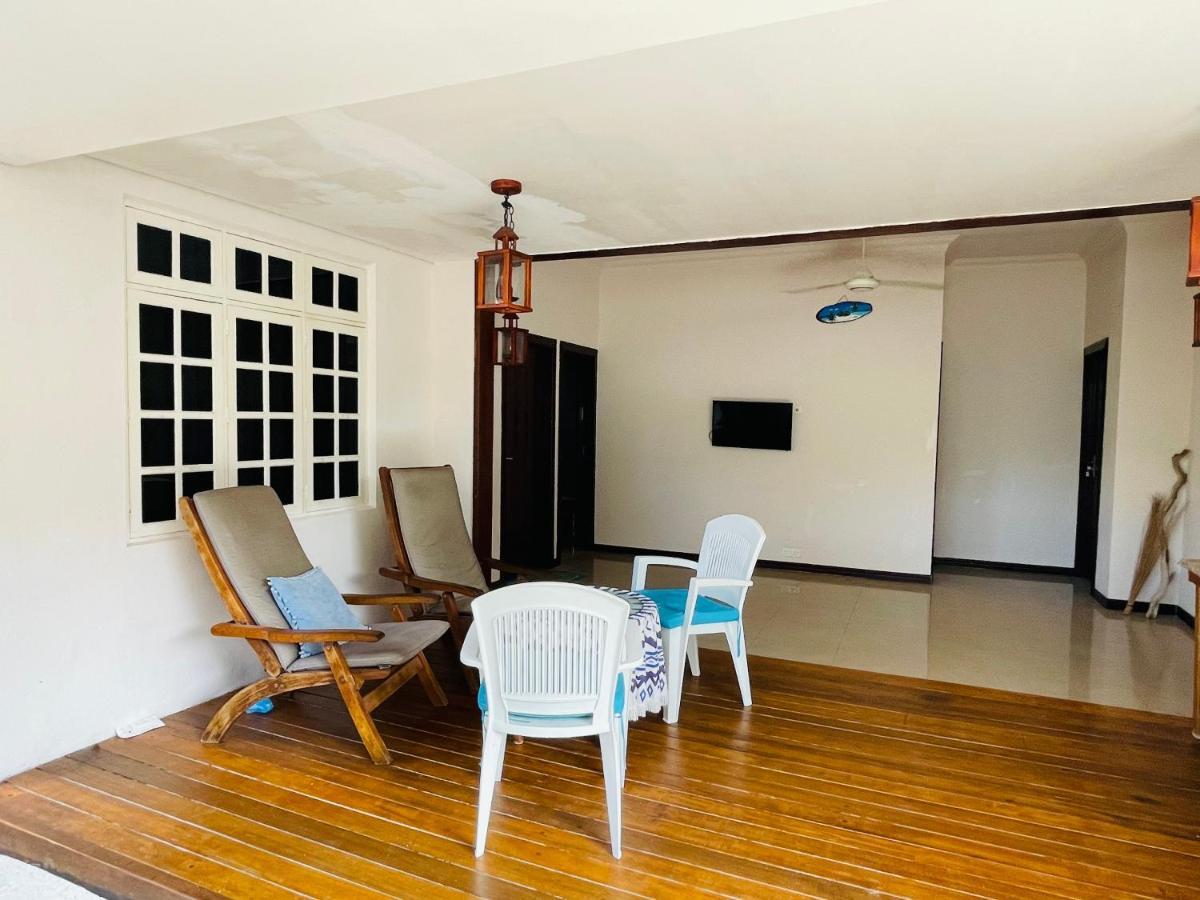 Orimas Retreat 호텔 툴루스드후 외부 사진